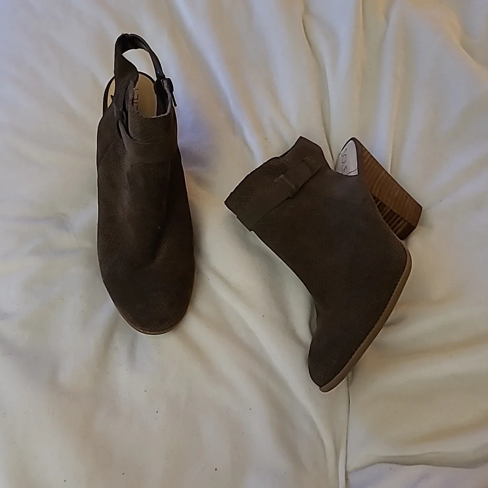 Sole Society Size 11 B Brown Suede Leather Ankle Booties - Picture 4 of 10